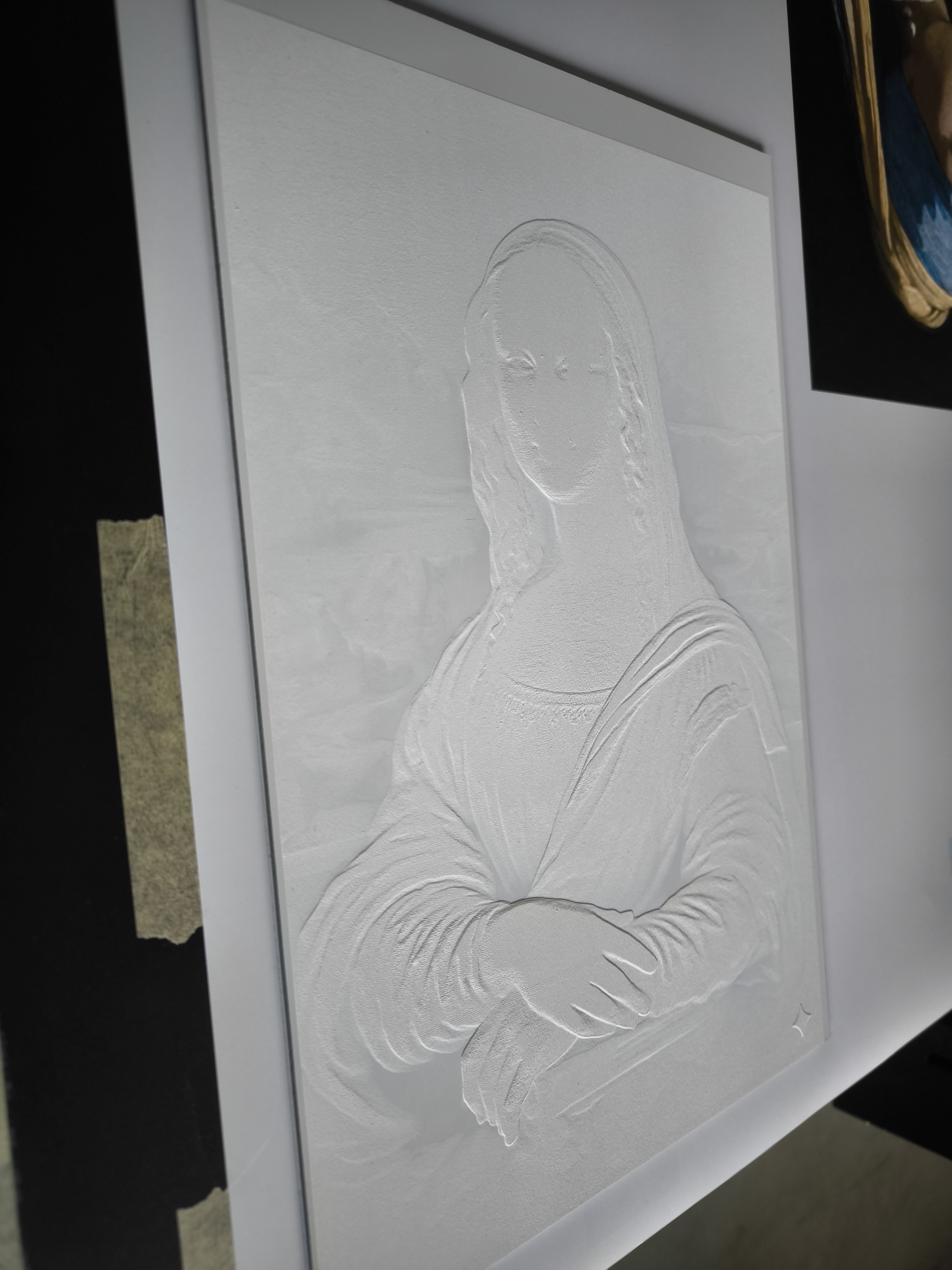 Detail 2,5D reliéfnej tlače s hmatateľnou štruktúrou